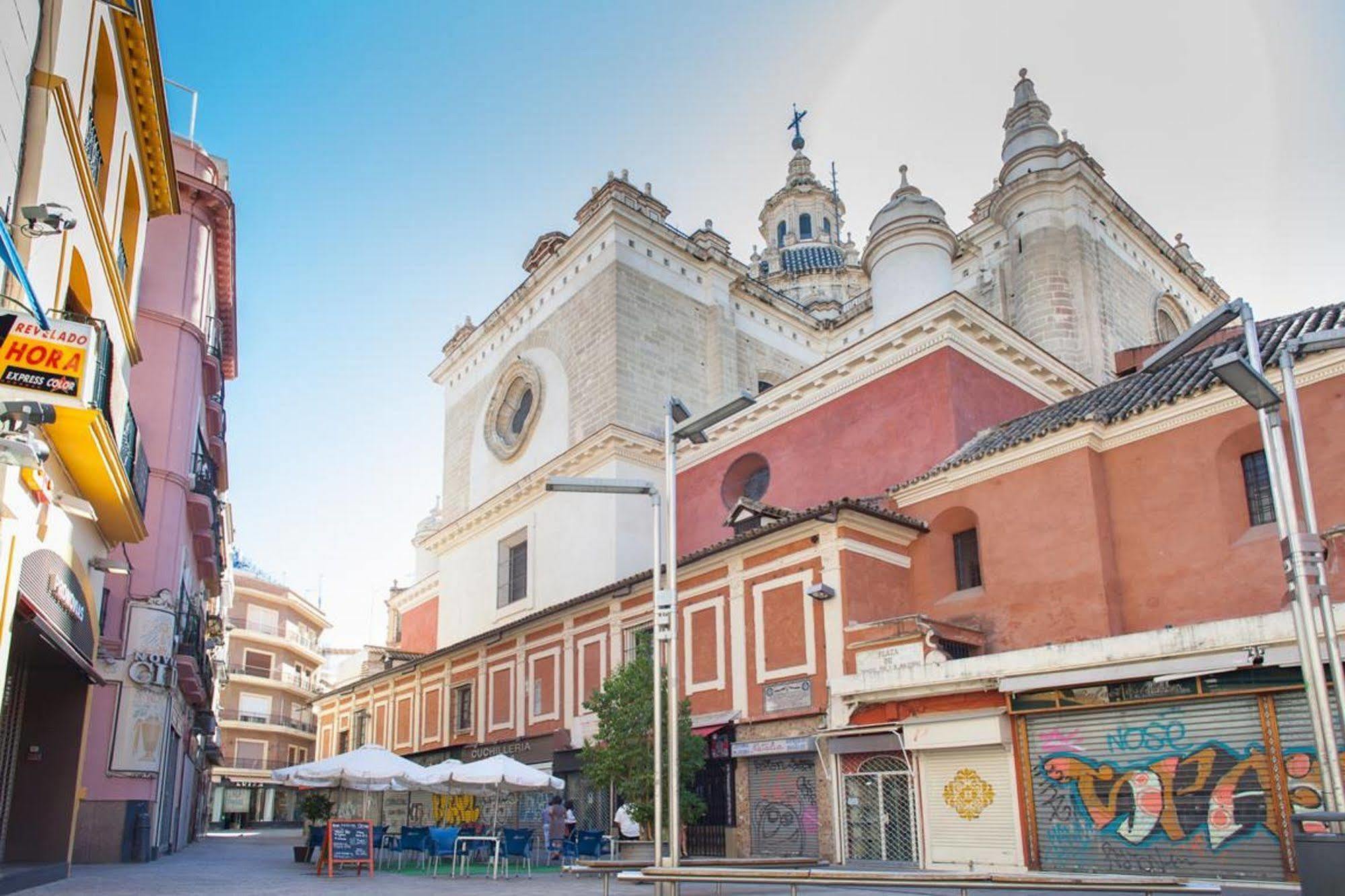Reservaloen Plaza Del Salvador Seville Luaran gambar